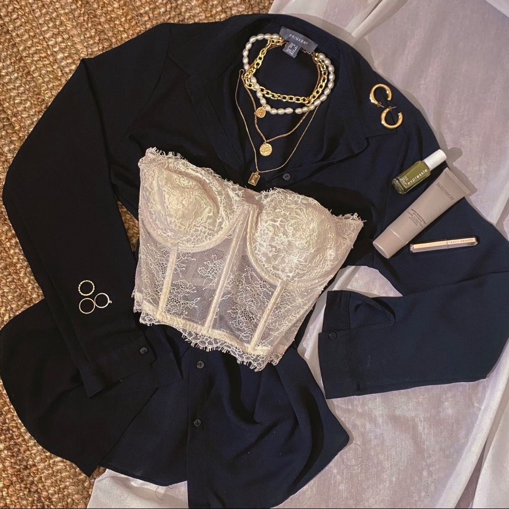 Victoria’s Secret Dream Angels Lacy Burstier
